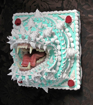 Illustration for article titled If H.R. Giger were a pastry chef, his cakes might look something like this